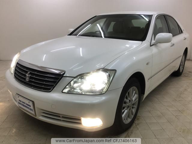 toyota crown 2004 CFJ7406163 image 1