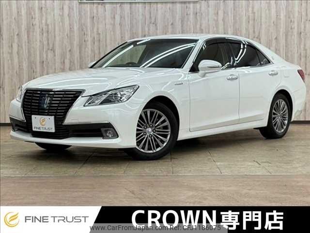 toyota crown 2013 -TOYOTA--Crown DAA-AWS210--AWS210-6015463---TOYOTA--Crown DAA-AWS210--AWS210-6015463- image 1