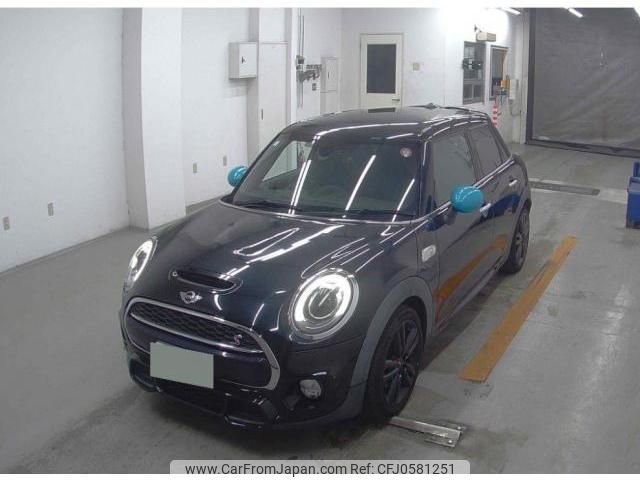 mini mini-others 2017 quick_quick_DBA-XS20_WMWXS720702E46651 image 1