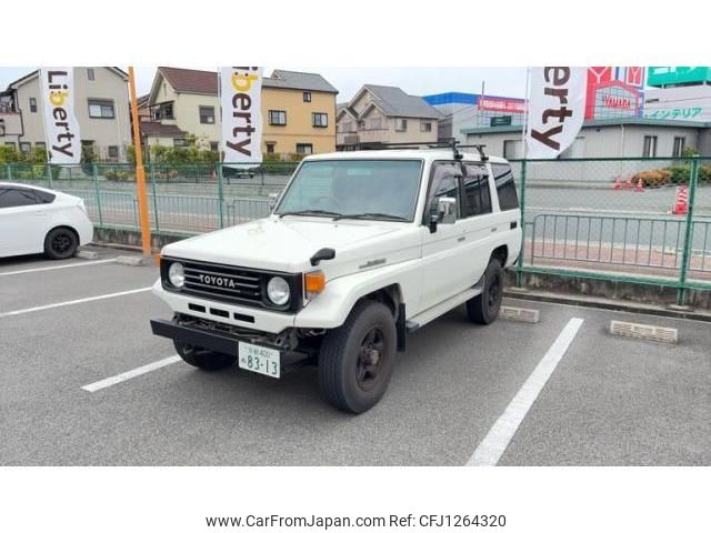 toyota landcruiser-70 1996 quick_quick_HZJ77V_0008063 image 1