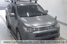 mitsubishi outlander-phev 2013 CFJ1580473