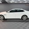 jaguar xe 2016 CFJ1709353 image 8