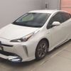 toyota prius 2019 -TOYOTA--Prius DAA-ZVW55--ZVW55-8070218---TOYOTA--Prius DAA-ZVW55--ZVW55-8070218- image 1