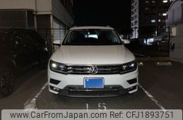 volkswagen tiguan 2019 CFJ1893751