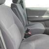 toyota noah 2002 3282185-Y2025050446A-12 image 10