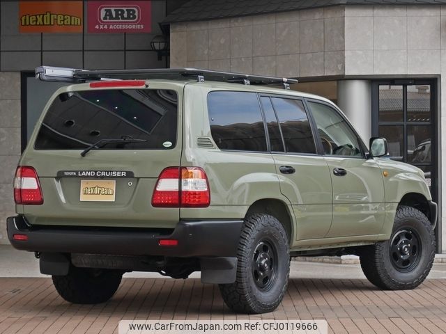 toyota land-cruiser-wagon 2006 -TOYOTA--Land Cruiser Wagon UZJ100W--UZJ100-0159702---TOYOTA--Land Cruiser Wagon UZJ100W--UZJ100-0159702- image 2