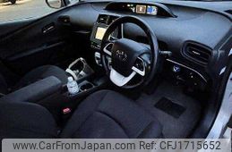 toyota prius 2017 CFJ1715652