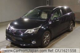 toyota avensis 2012 CFJ1621558