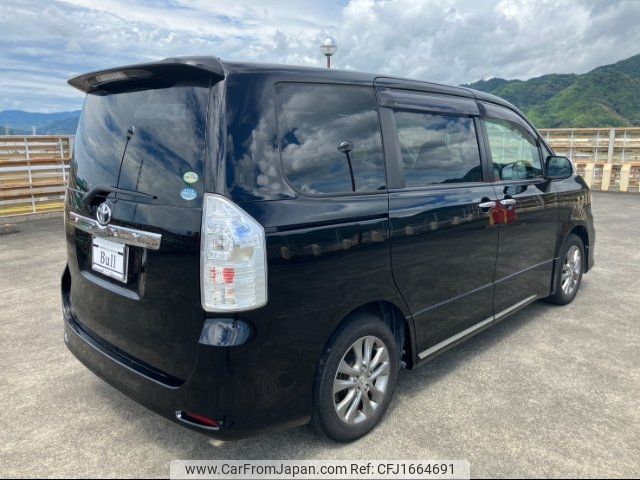 toyota voxy 2012 CFJ1664691 image 2