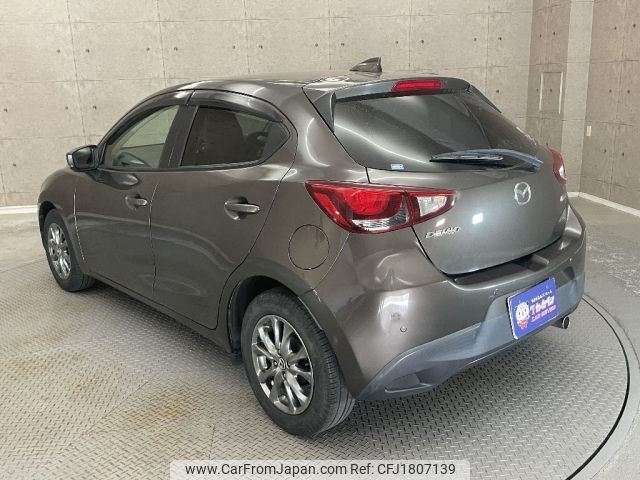 mazda demio 2017 CFJ1807139 image 2