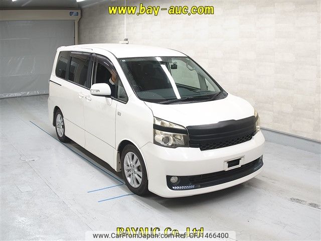 toyota voxy 2011 CFJ1466400 image 1