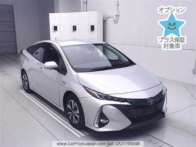 toyota prius-phv 2019 -TOYOTA--Prius PHV ZVW52--3111848---TOYOTA--Prius PHV ZVW52--3111848- image 1