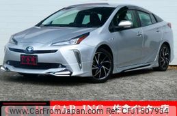 toyota prius-phv 2017 quick_quick_DLA-ZVW52_ZVW52-3018352