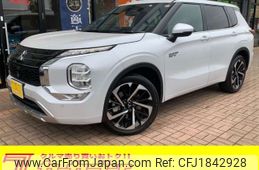 mitsubishi outlander-phev 2023 CFJ1842928