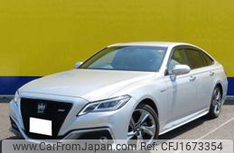 toyota crown 2019 CFJ1673354