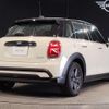 mini mini-others 2022 quick_quick_3BA-XU15MW_WMW32DK0402R63285 image 3