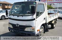 hino dutro 2011 CFJ1703052