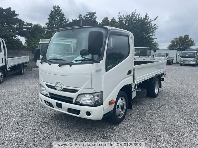 hino dutro 2017 GOO_NET_EXCHANGE_0404019A30240821W001 image 1