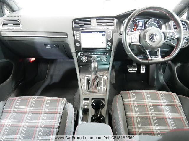 volkswagen-golf-gti-2014-15702-car_be8a6784-14b6-47cf-94f5-1e29f0e5435a