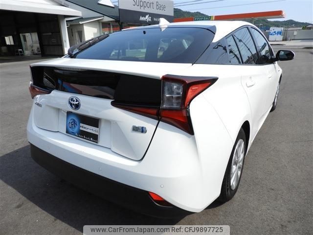 toyota prius 2019 quick_quick_DAA-ZVW51_ZVW51-6089157 image 2