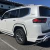 toyota land-cruiser 2023 CFJ1847554 image 2