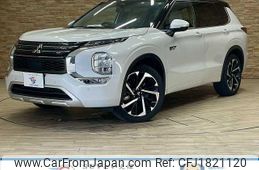 mitsubishi outlander-phev 2022 CFJ1821120