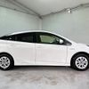 toyota prius 2017 quick_quick_ZVW55_ZVW55-8052110 image 17