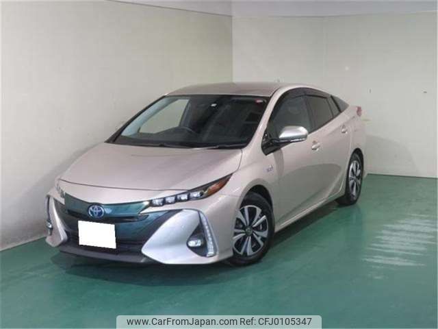 toyota prius-phv 2017 -TOYOTA--Prius PHV DLA-ZVW52--ZVW52-3014986---TOYOTA--Prius PHV DLA-ZVW52--ZVW52-3014986- image 1