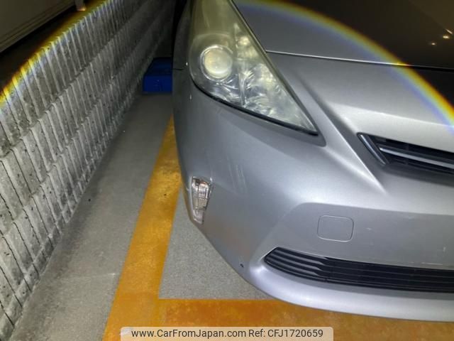 toyota prius-α 2013 CFJ1720659 image 2