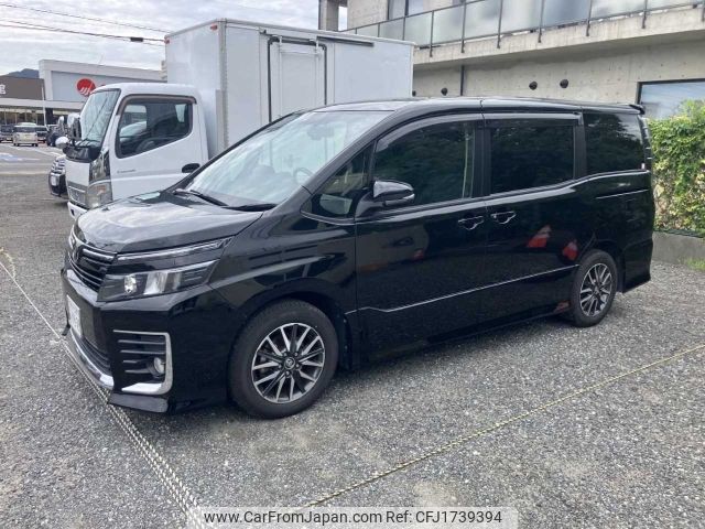 toyota voxy 2014 CFJ1739394 image 1