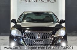 toyota crown-athlete-series 2010 CFJ1733901