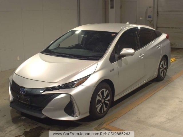 toyota prius-phv 2019 -TOYOTA--Prius PHV ZVW52-3106214---TOYOTA--Prius PHV ZVW52-3106214- image 1