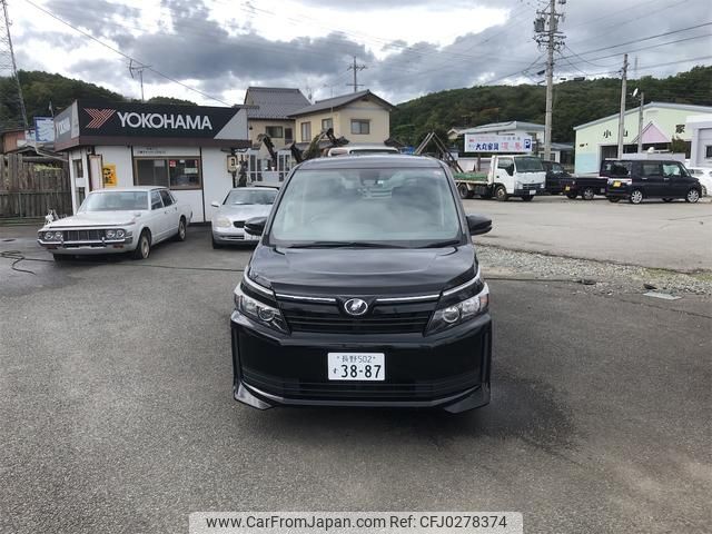 toyota voxy 2016 GOO_JP_700120076730241004001 image 2