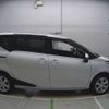 toyota sienta 2019 -TOYOTA--Sienta DBA-NSP170G--NSP170-7215647---TOYOTA--Sienta DBA-NSP170G--NSP170-7215647- image 8