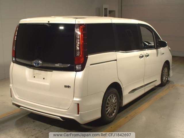 toyota esquire 2015 CFJ1842697 image 2