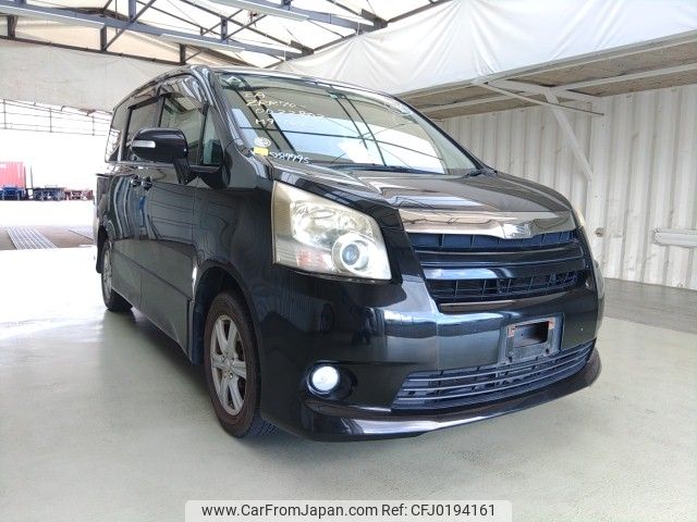 toyota noah 2007 ENHANCEAUTO_1_ea287795 image 1