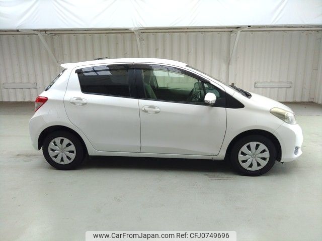 toyota vitz 2012 ENHANCEAUTO_1_ea294504 image 2