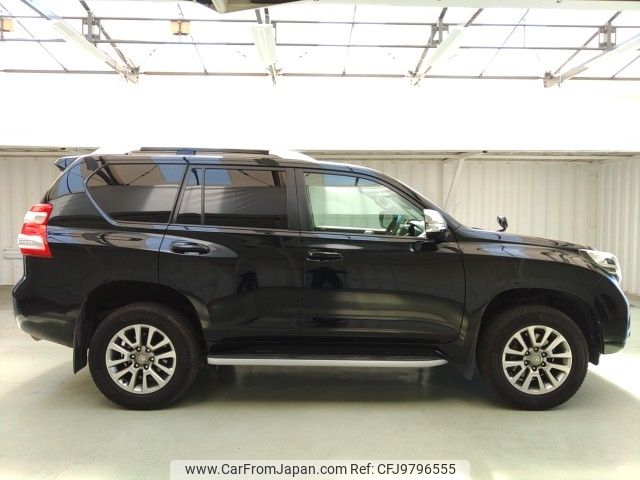 toyota land-cruiser-prado 2017 ENHANCEAUTO_1_ea282898 image 2