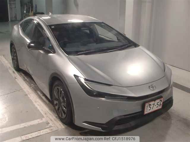 toyota prius 2024 CFJ1518976 image 1