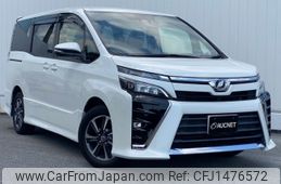 toyota voxy 2018 CFJ1476572