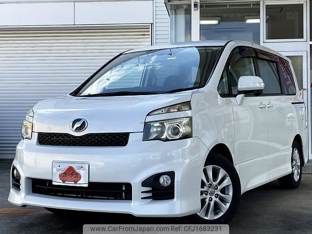 toyota voxy 2010 CFJ1683231 image 1