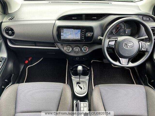 toyota vitz 2016 504928-928427 image 1