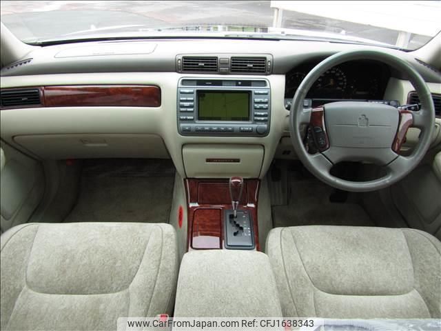 toyota crown-majesta 2000 CFJ1638343 image 2