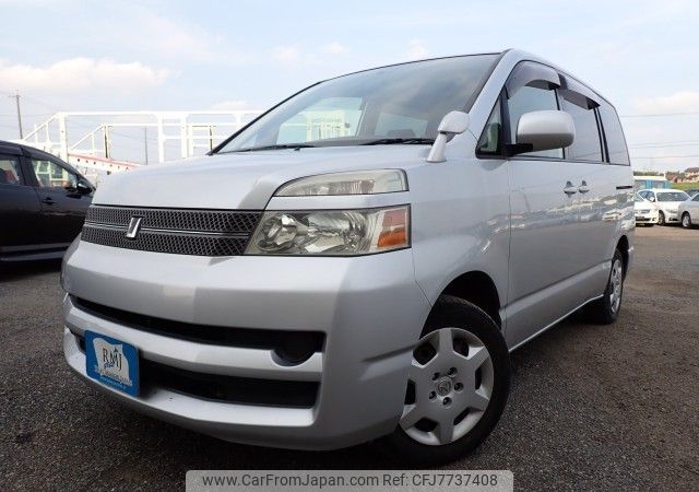 toyota voxy 2006 REALMOTOR_N2022070655HD-24 image 1