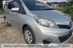toyota vitz 2012 CFJ1715069