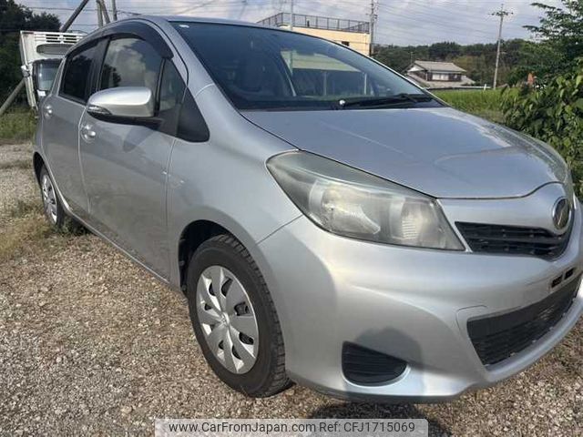 toyota vitz 2012 CFJ1715069 image 1