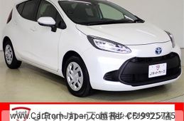 toyota aqua 2022 -TOYOTA--AQUA 6AA-MXPK11--MXPK11-2082240---TOYOTA--AQUA 6AA-MXPK11--MXPK11-2082240-