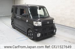 toyota pixis-mega 2019 CFJ1527649