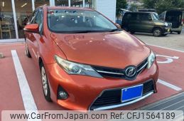 toyota auris 2013 CFJ1564189