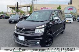 toyota voxy 2012 CFJ1565403